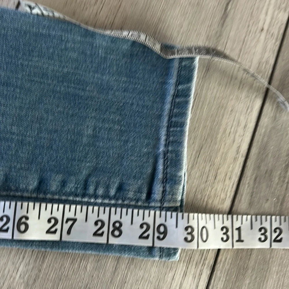 AG the skinny legging ankle jeans size 26